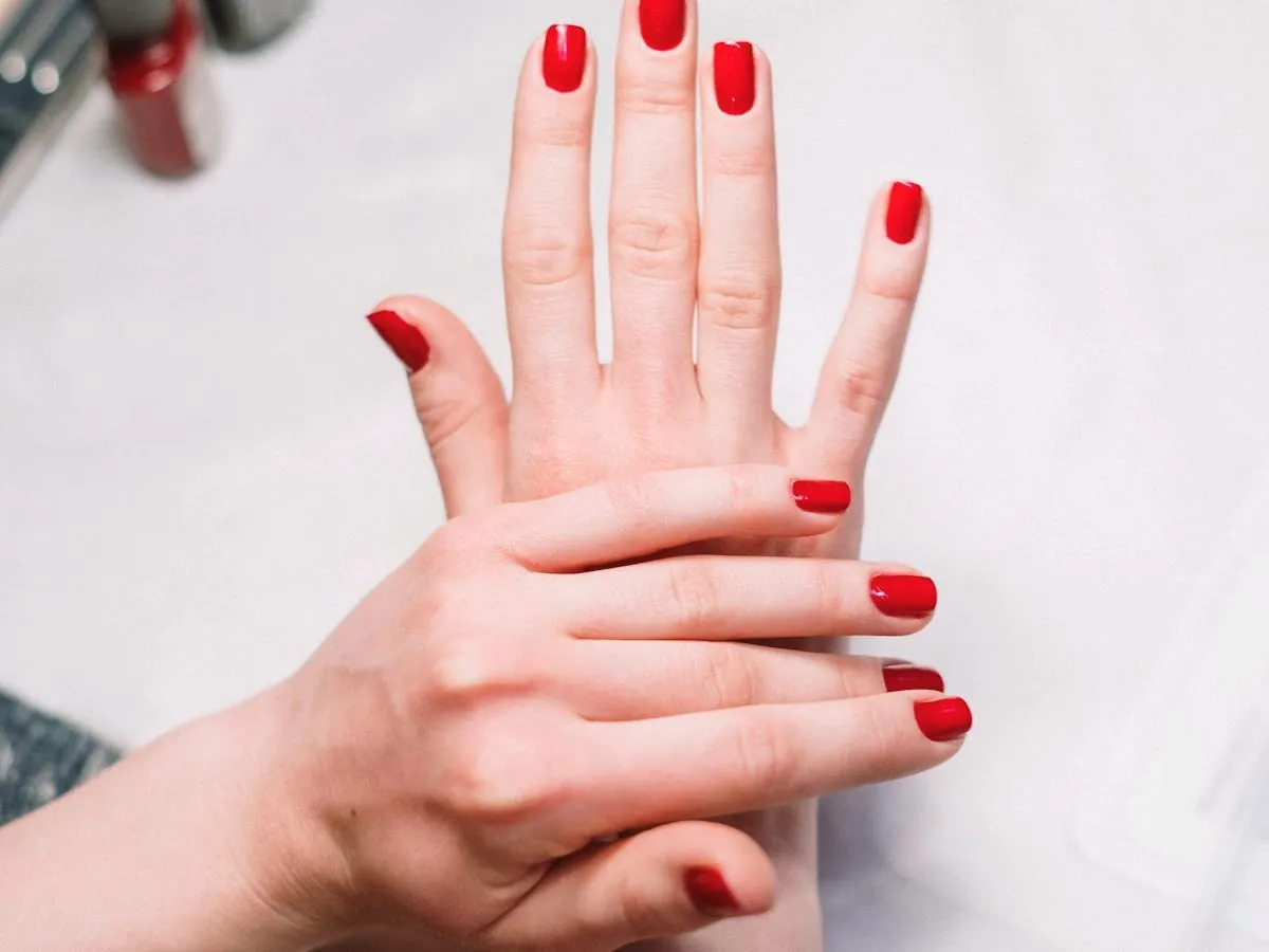 Manicura con esmaltado